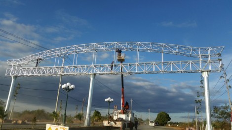 Thiết kế và sản xuất cổng chào